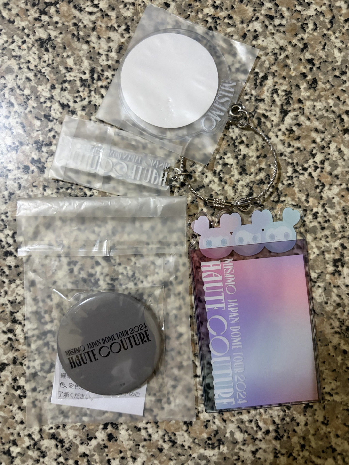 MISAMO會員禮（徽章、徽章套與卡套）