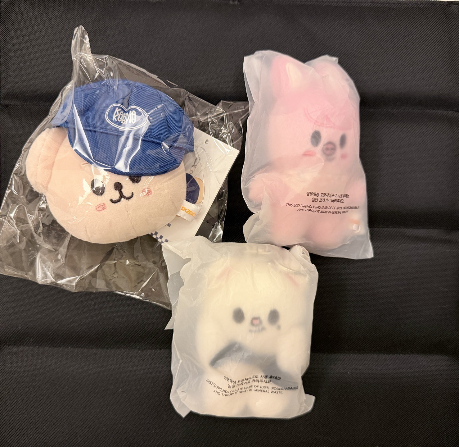 Stray kids 棒球帽玟 口水巾娃彬 捧臉辰