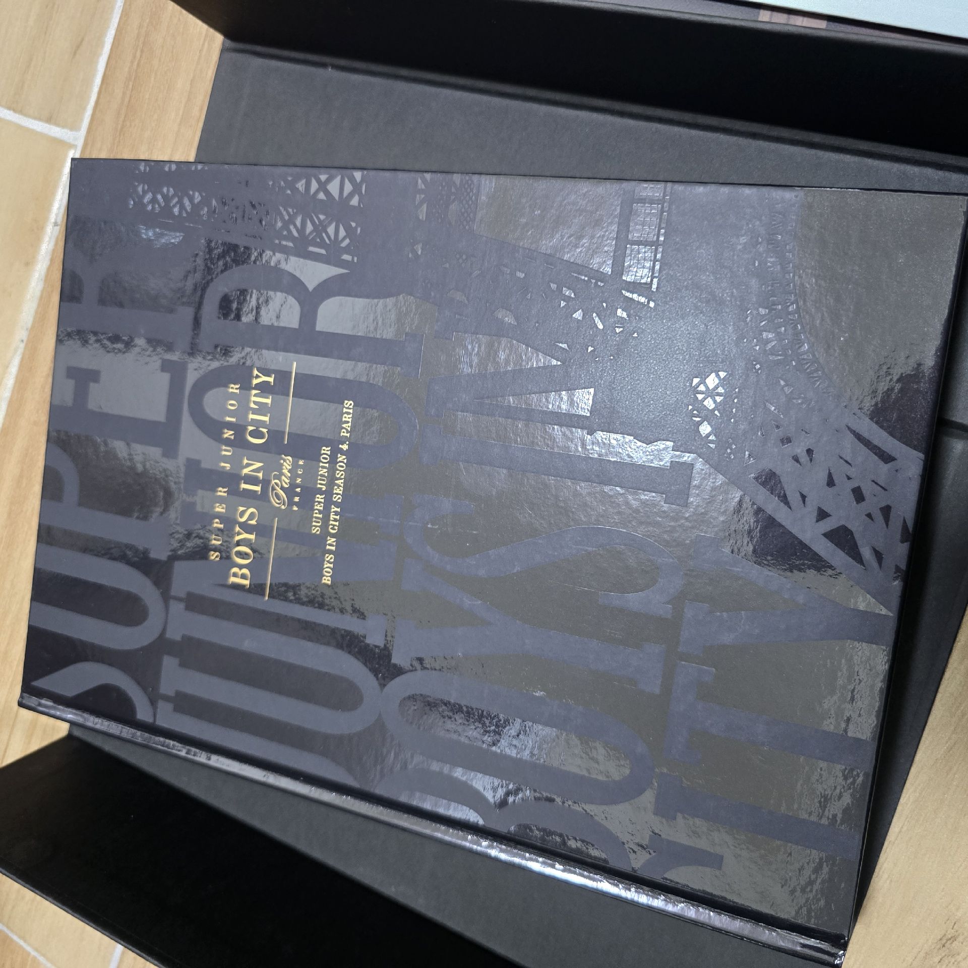 SUPER JUNIOR 巴黎寫真書