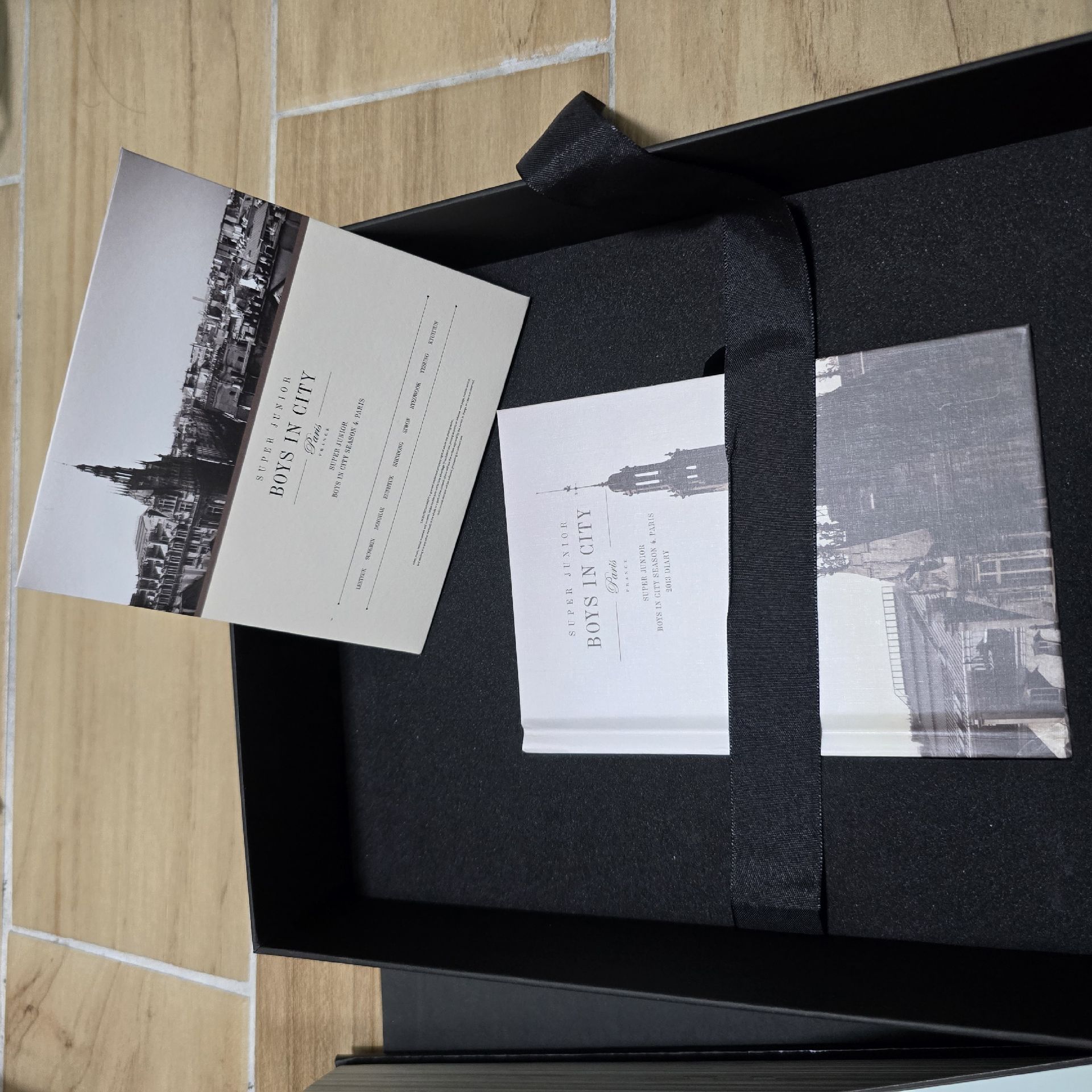 SUPER JUNIOR 巴黎寫真書