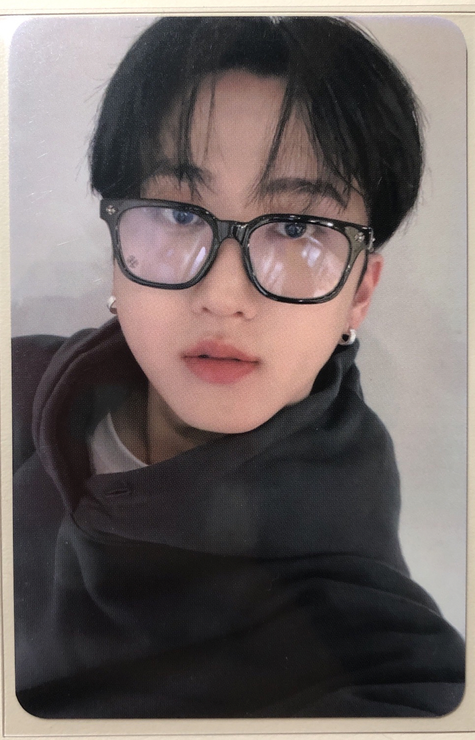 黑框眼鏡我真的哭死（卡背損）