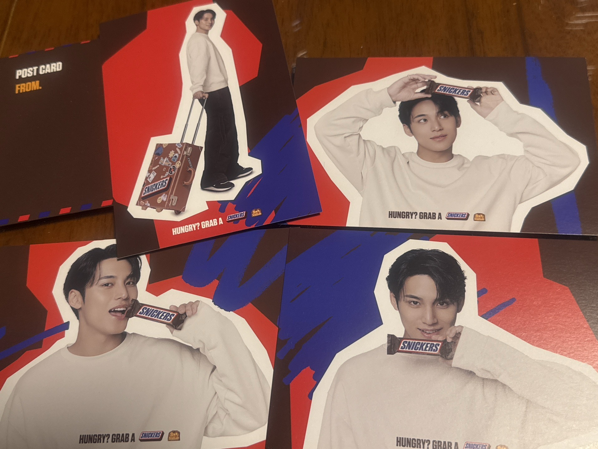 SNIGKERS 聯名明信片