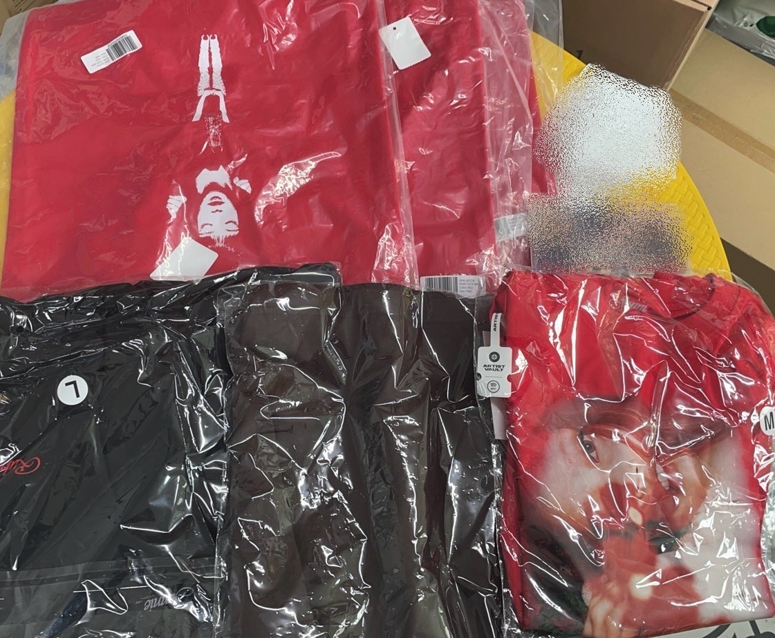 珍妮一週年線下快閃限定 紅短踢 尺寸M（現貨）