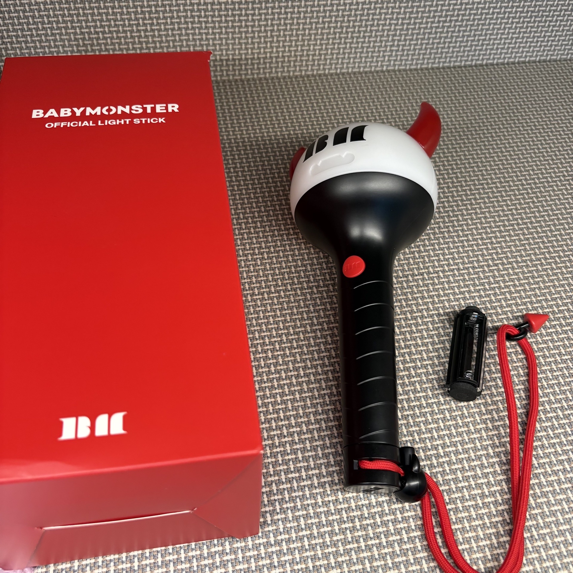 Babymonster二手手燈