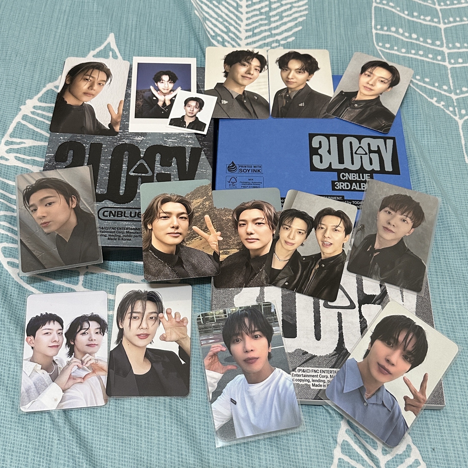 CNBLUE 迷你容+三輯一套