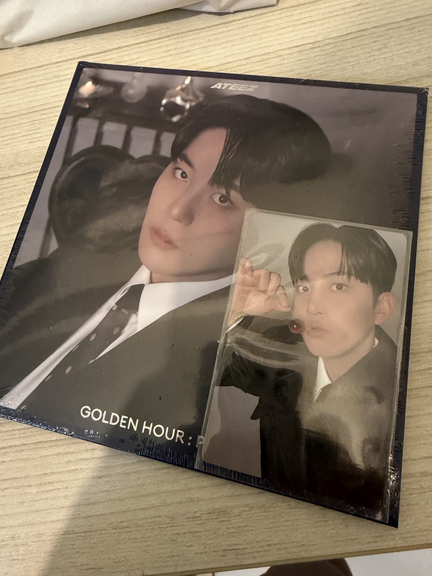 摸頭旼琦 五萬滿額有綁