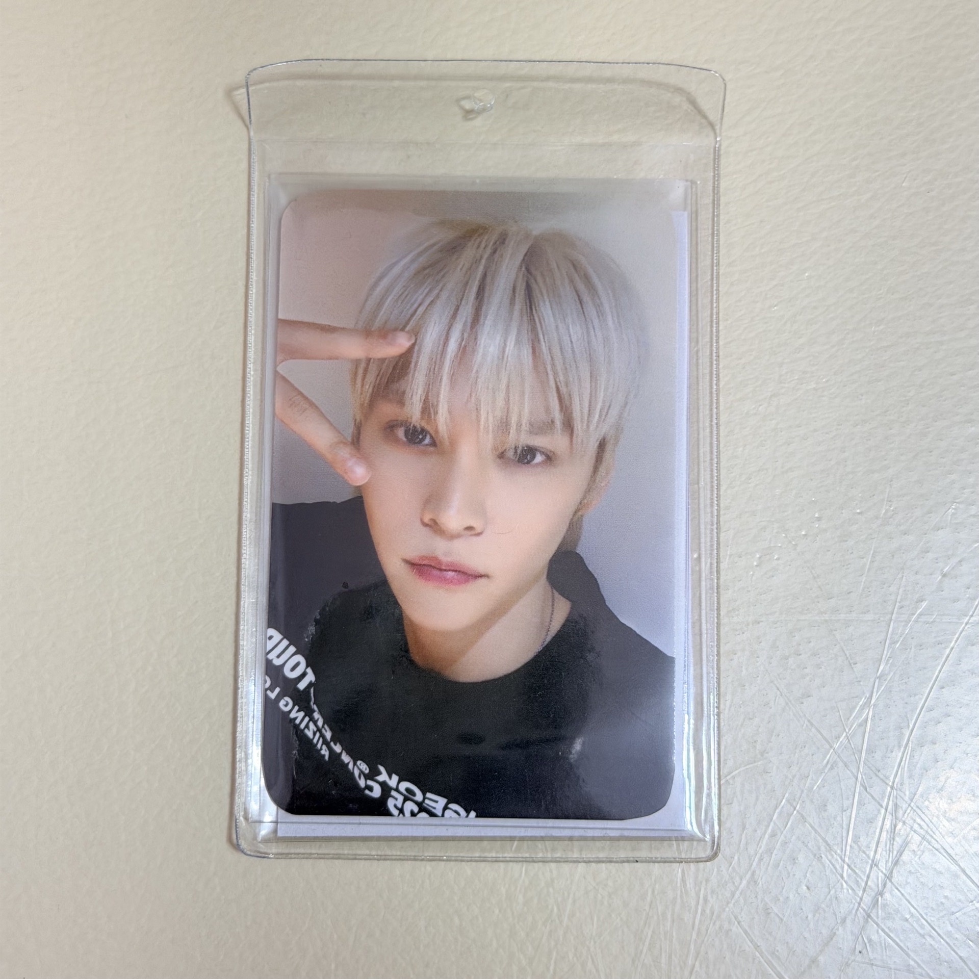 Eunseok RL 上衣小卡