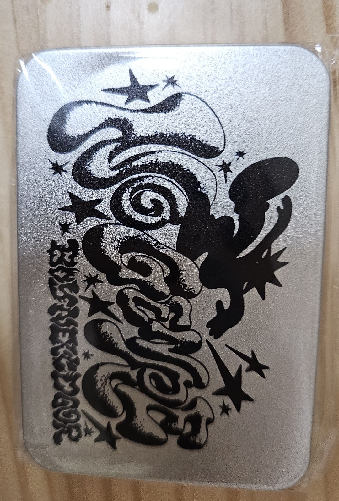 全新未拆 鐵盒卡 BND