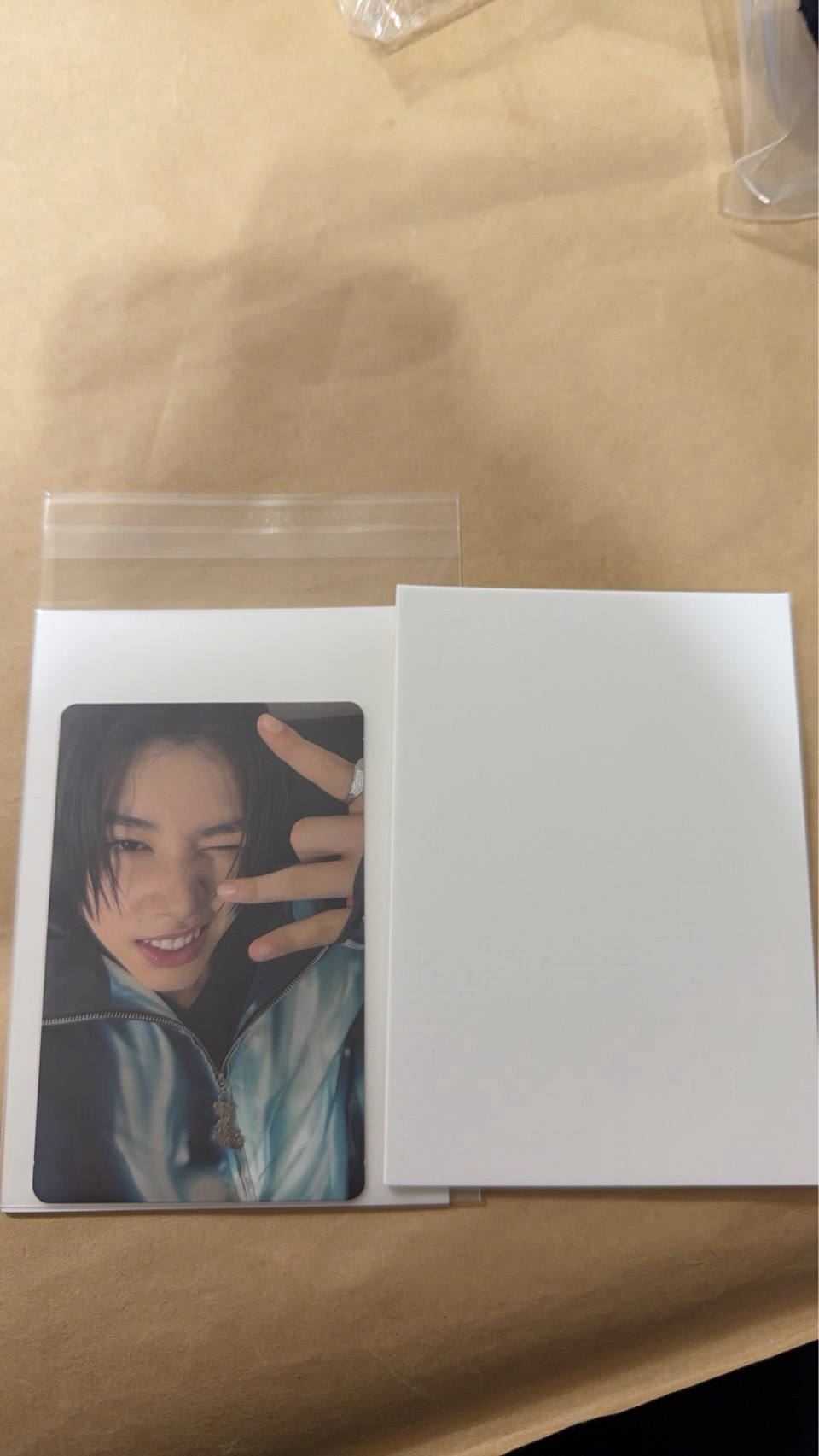 迷你一專輯卡 一套五律（3張綁卡）