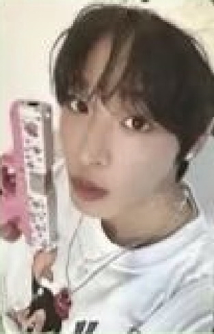 請先私訊 勿直接下單（目前有人排跟雨衣微秋一起收）Riku 2026年曆隨機卡自拍