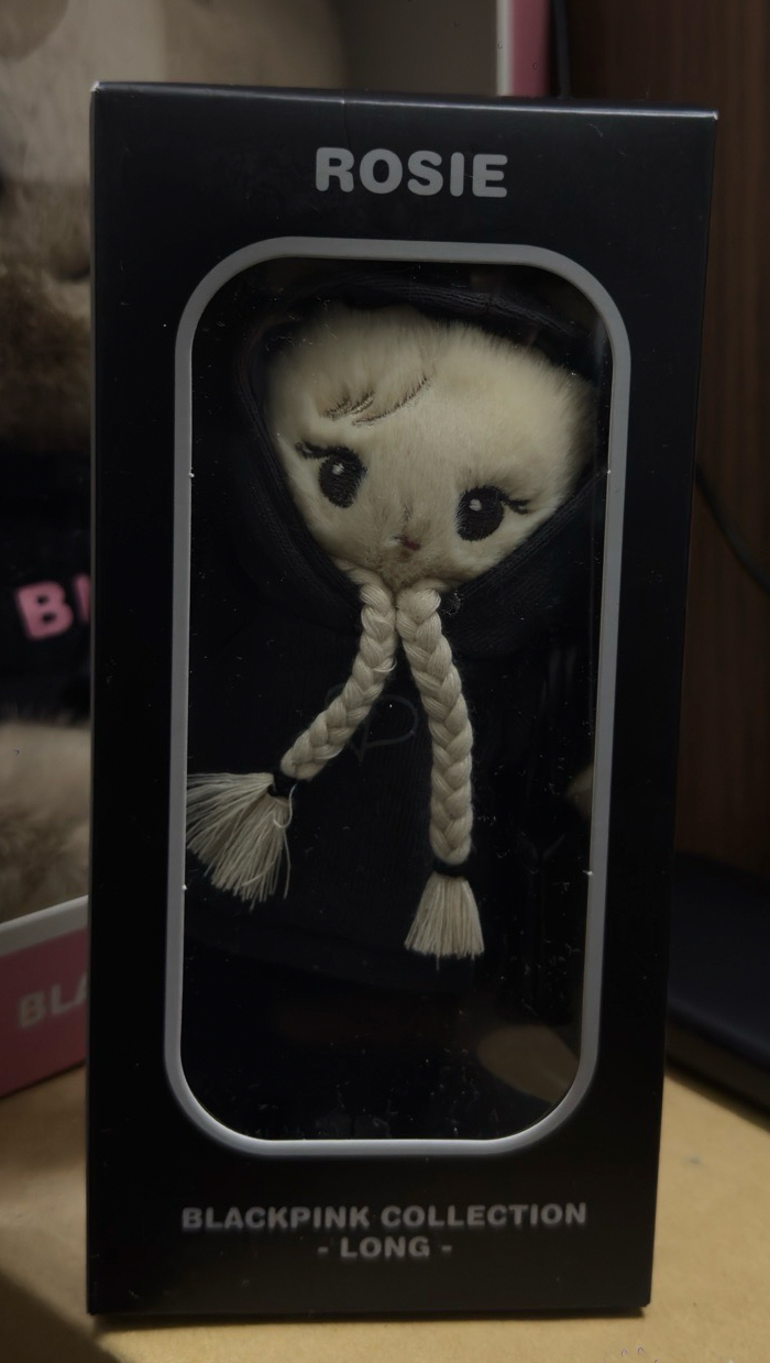 Rosé-長腿娃(ROSIE)