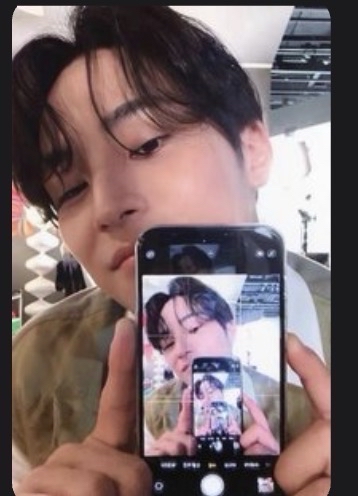 MINI11 br jm 簽售卡 對鏡自拍奎