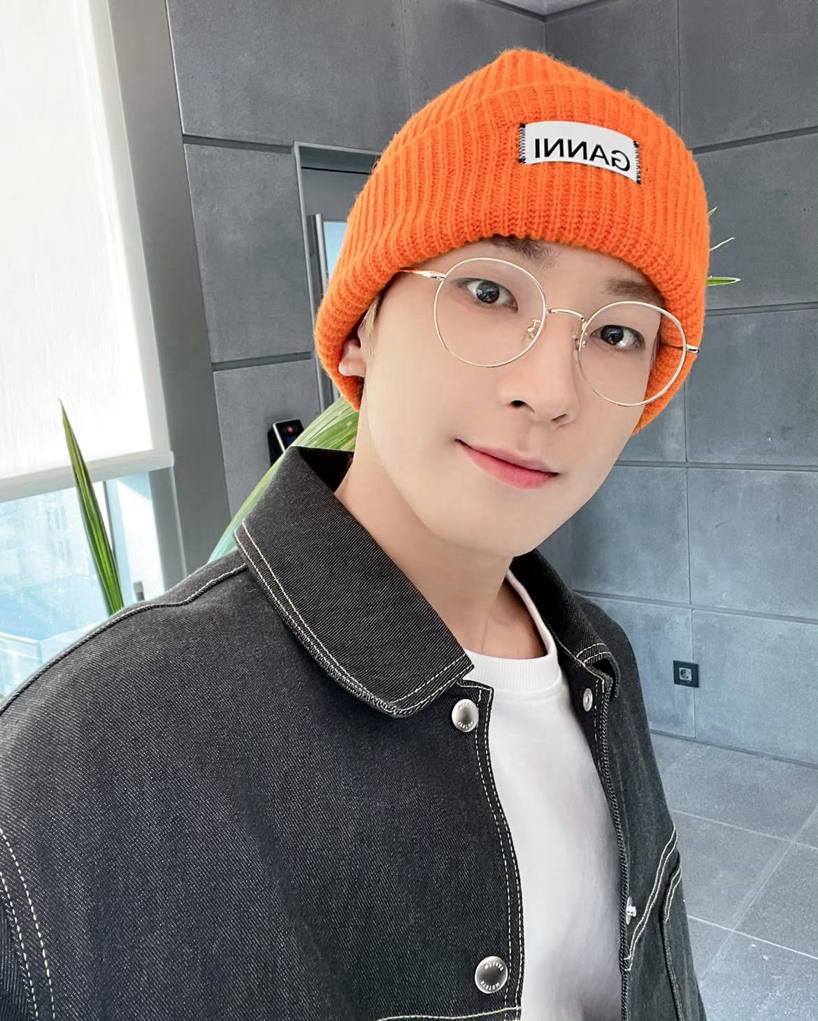 圓卡區（專卡區）