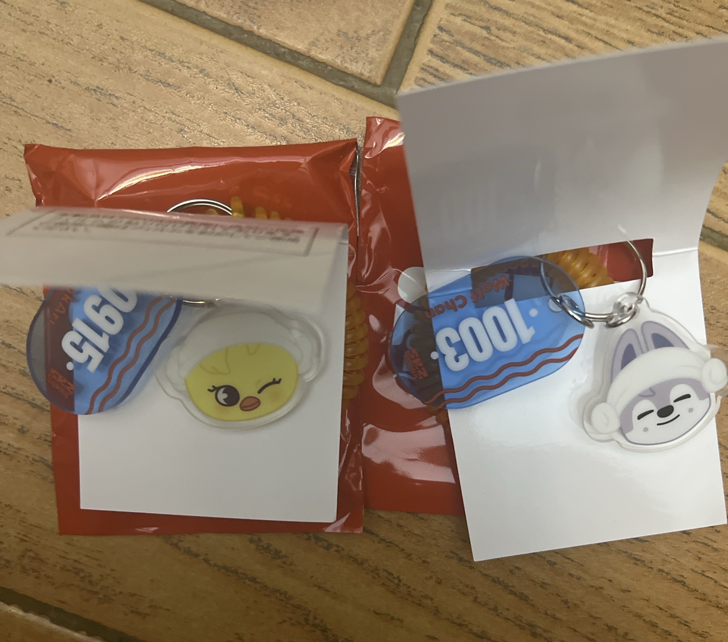 Stray kids 桑拿睡覺吊飾 燦菲