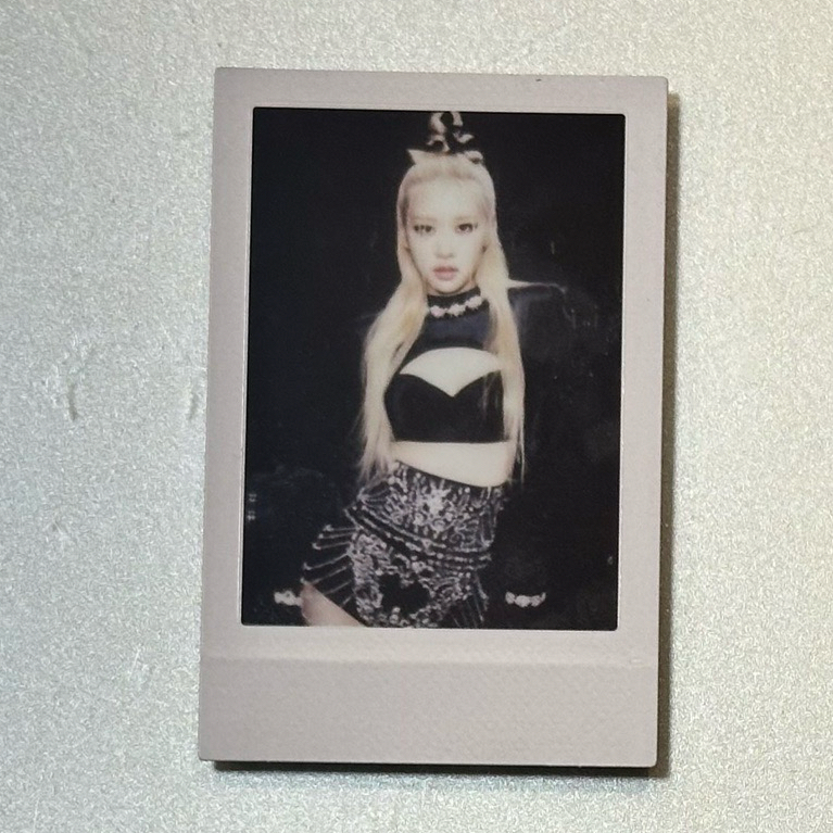 Born Pink 拍立得🌹