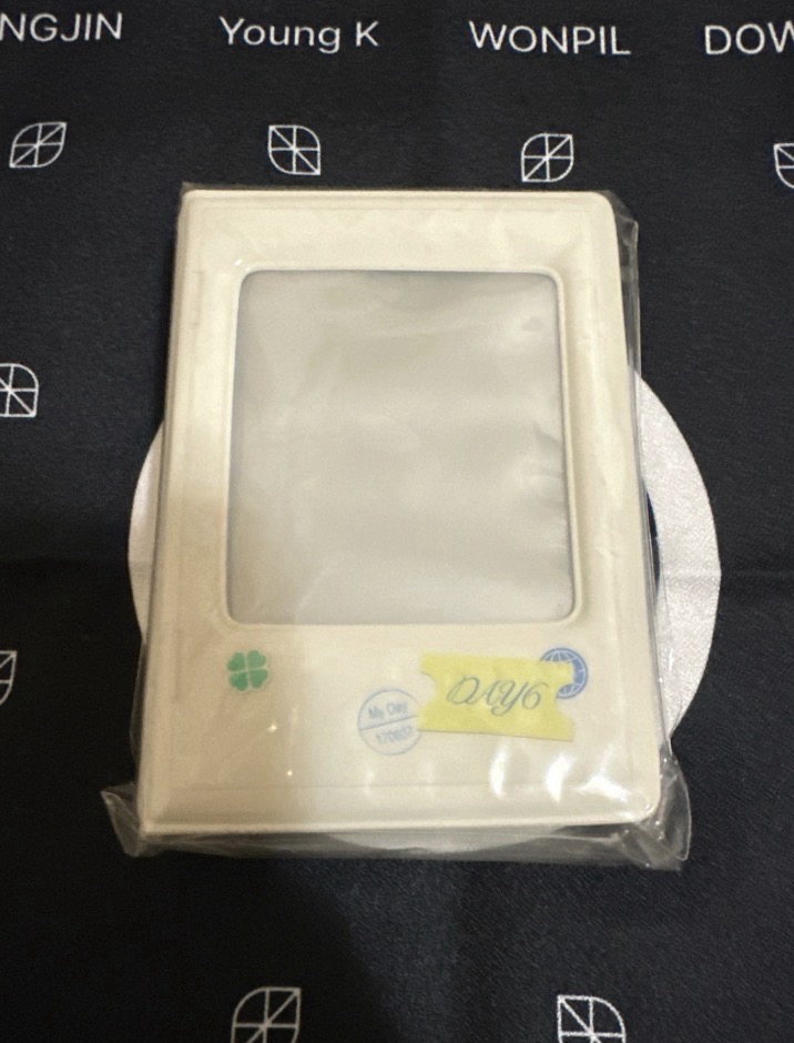 DAY6 24飯咪卡冊（僅拆檢未使用不含卡）