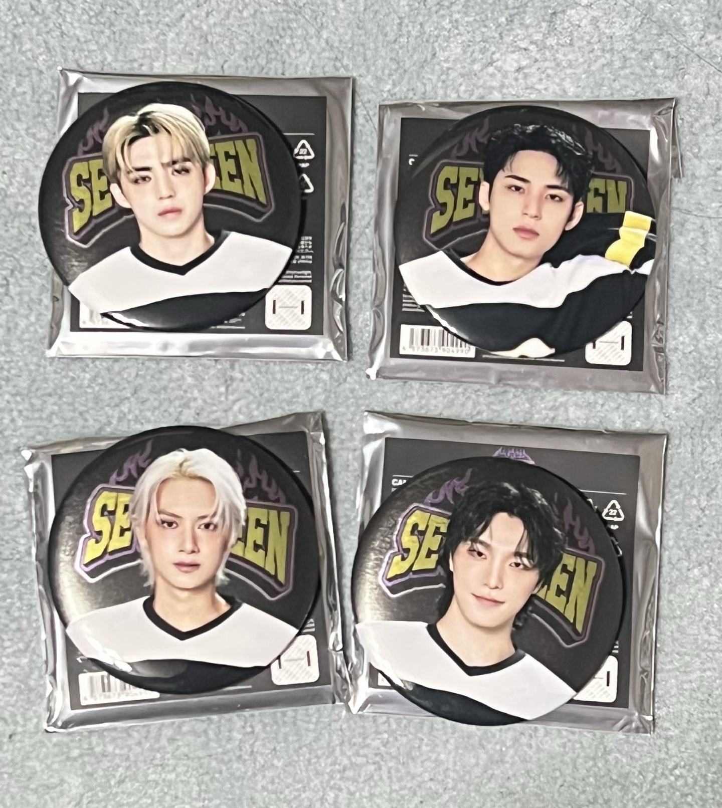 25年 HOME 徽章 哲奎俊燦