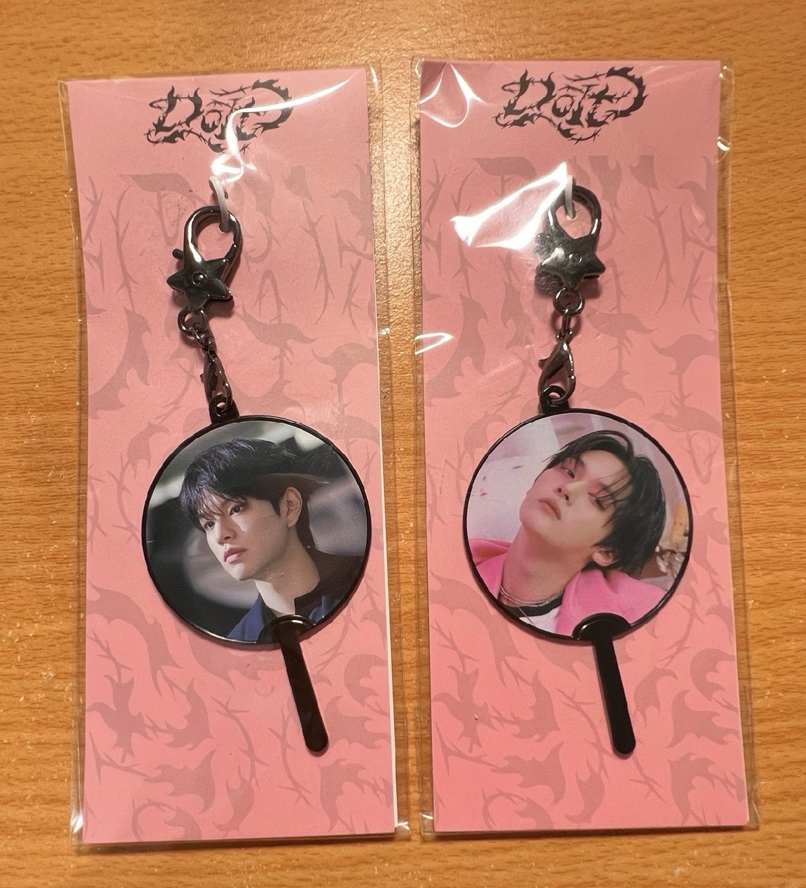 DO IT 快閃 小扇子吊飾 玟