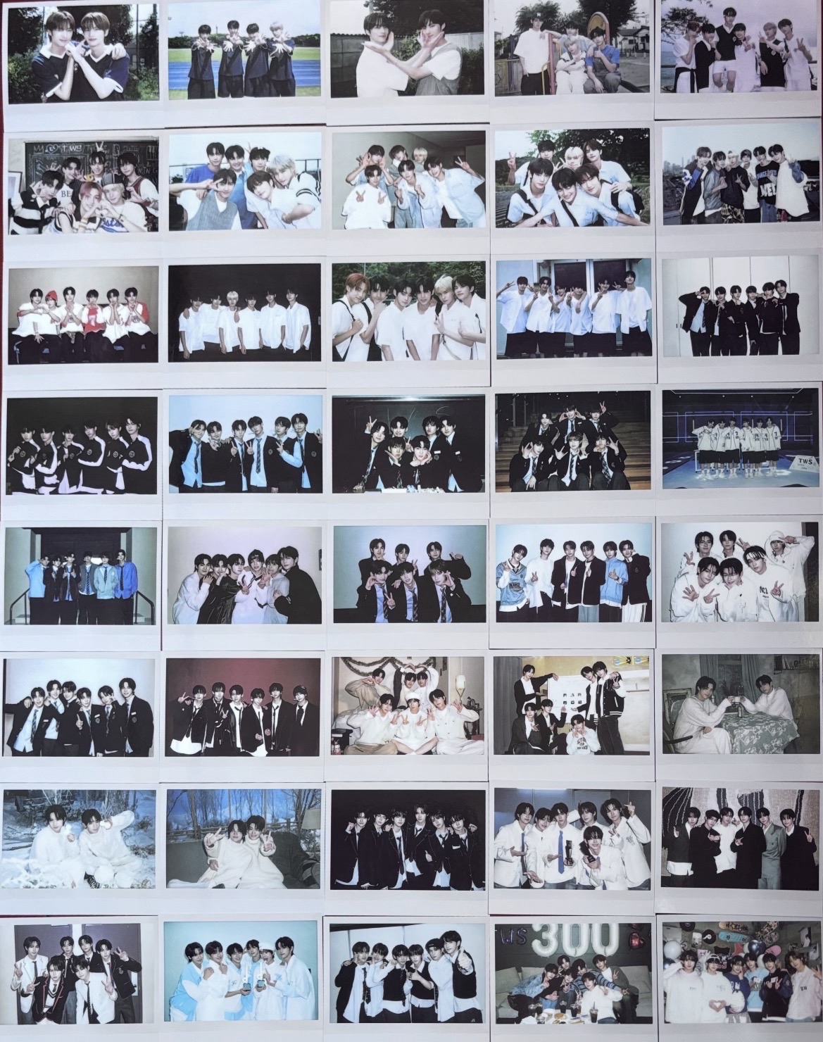 TWS:42 Selection Pack 團體拍立得