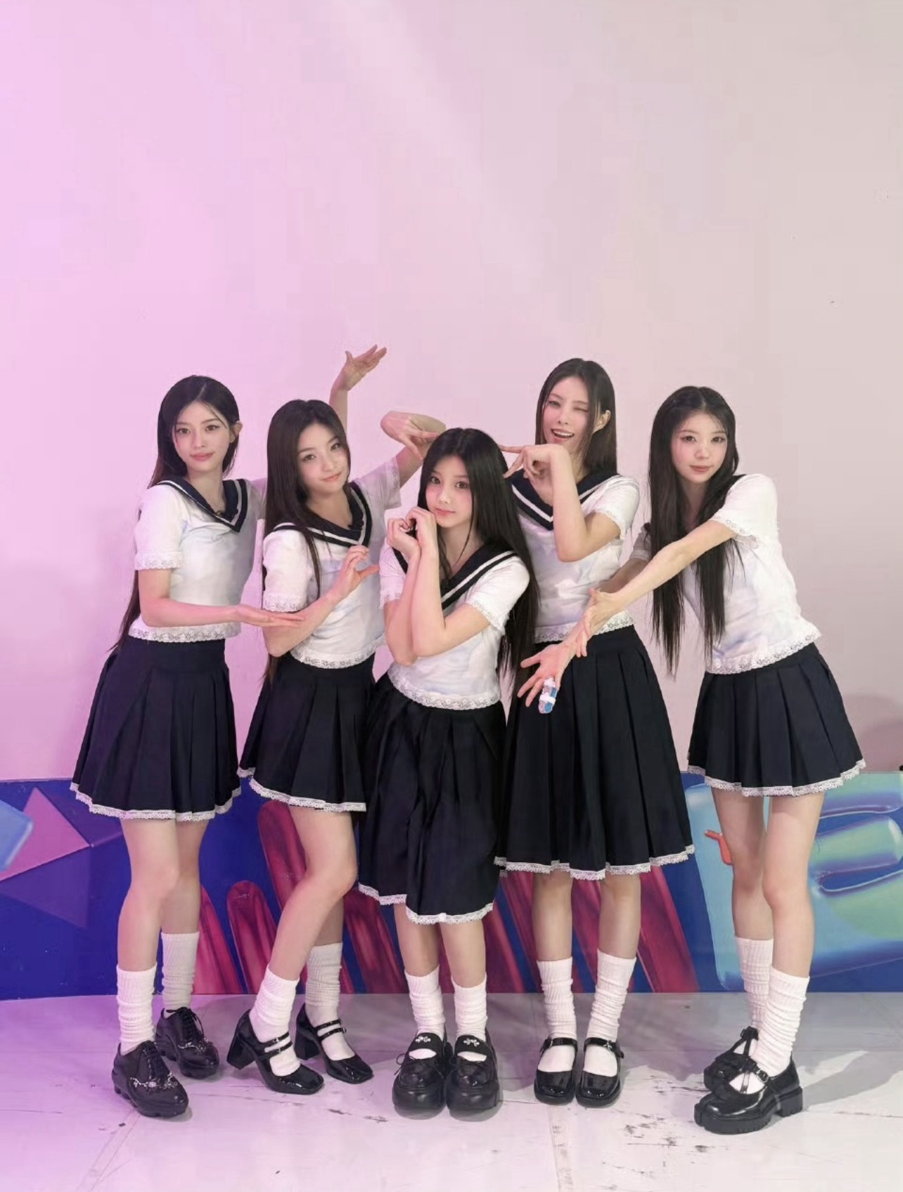 ILLIT電子專固配卡