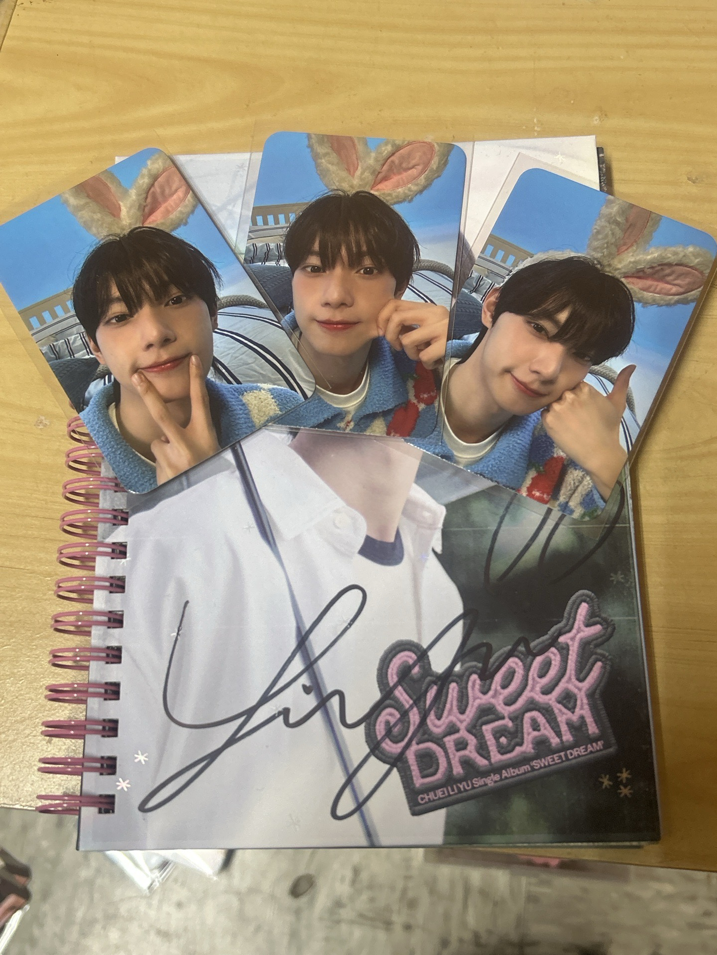 崔立于hello 82簽售專+特典卡一套