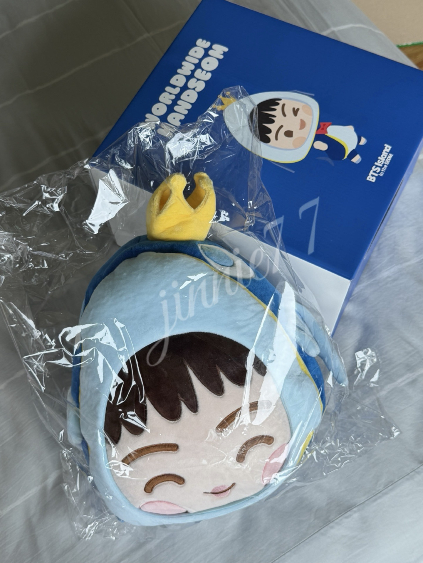 Worldwide HandSEOM 抱枕（含毛毯）