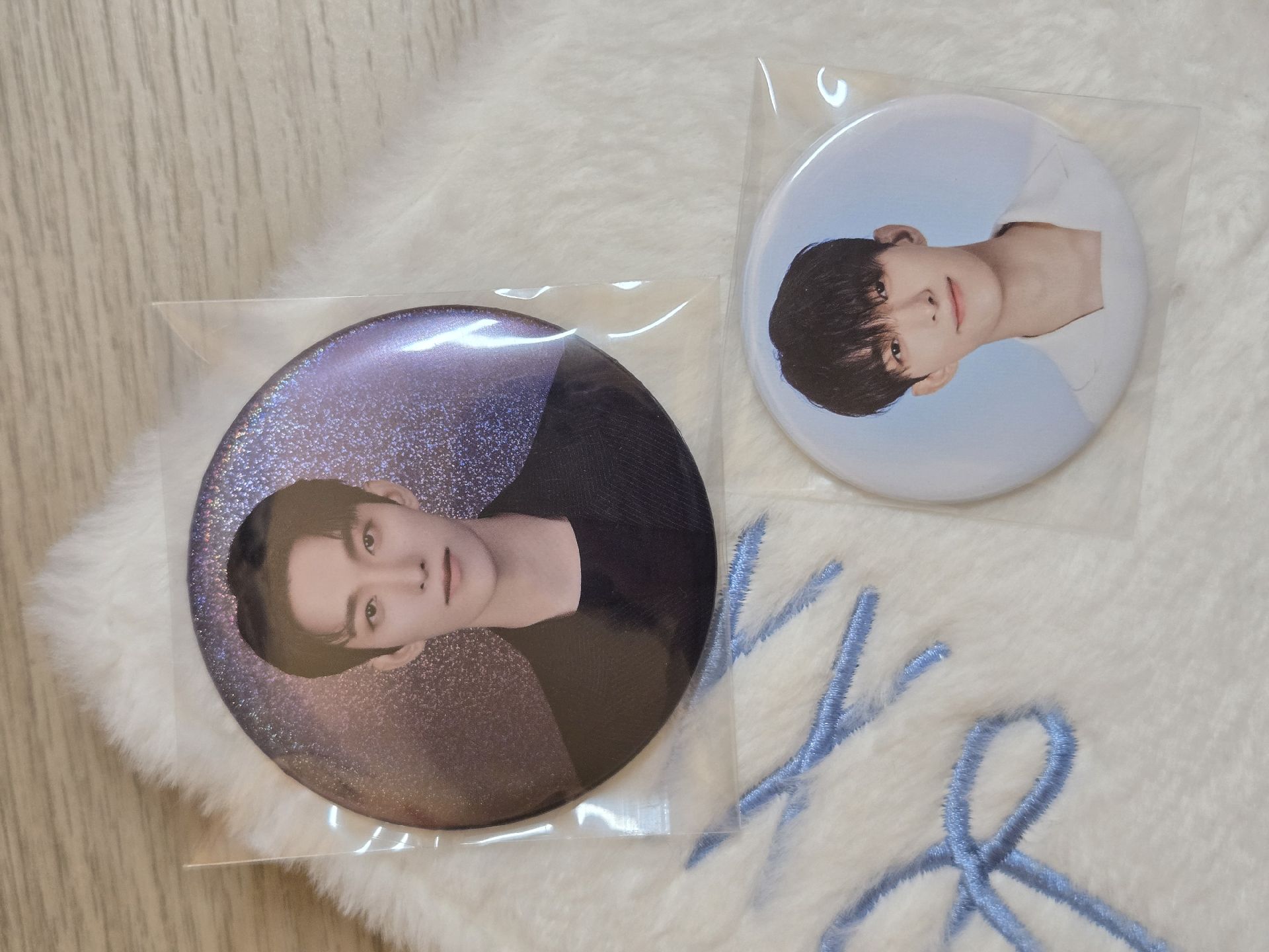 New 碩徽章 兩顆不拆