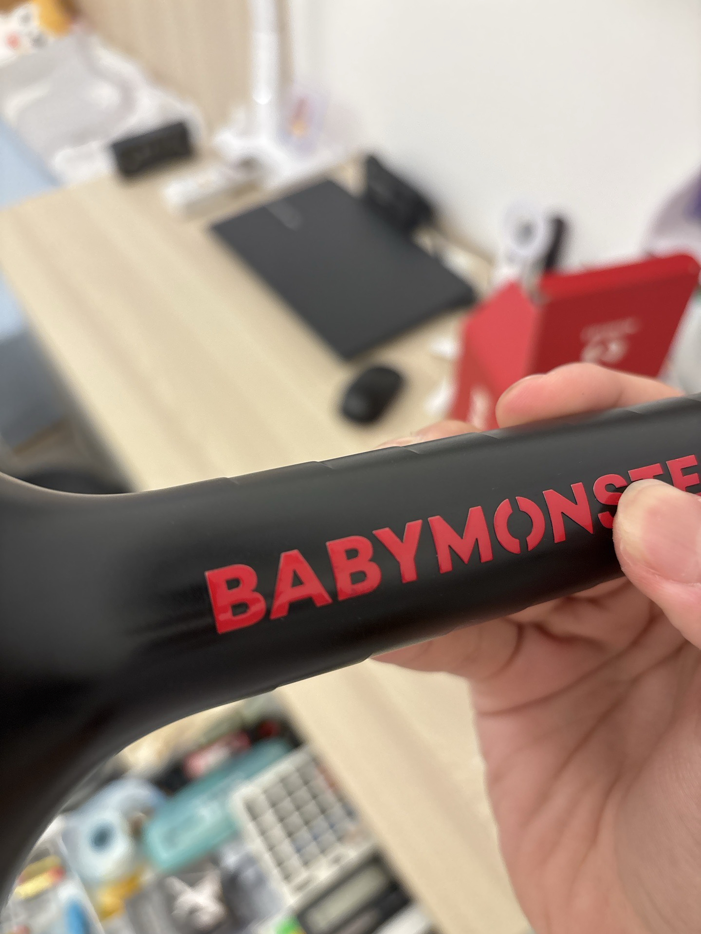 已拆 BABYMONSTER 手燈 有痕跡請看圖