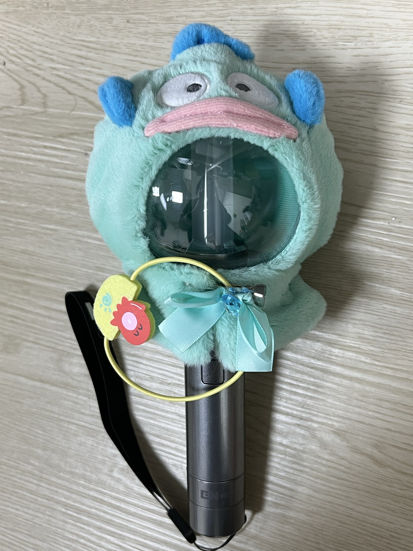 Enhypen 一代手燈 小卡等內容物都在 不含圖一頭套❗️不含電池❗️