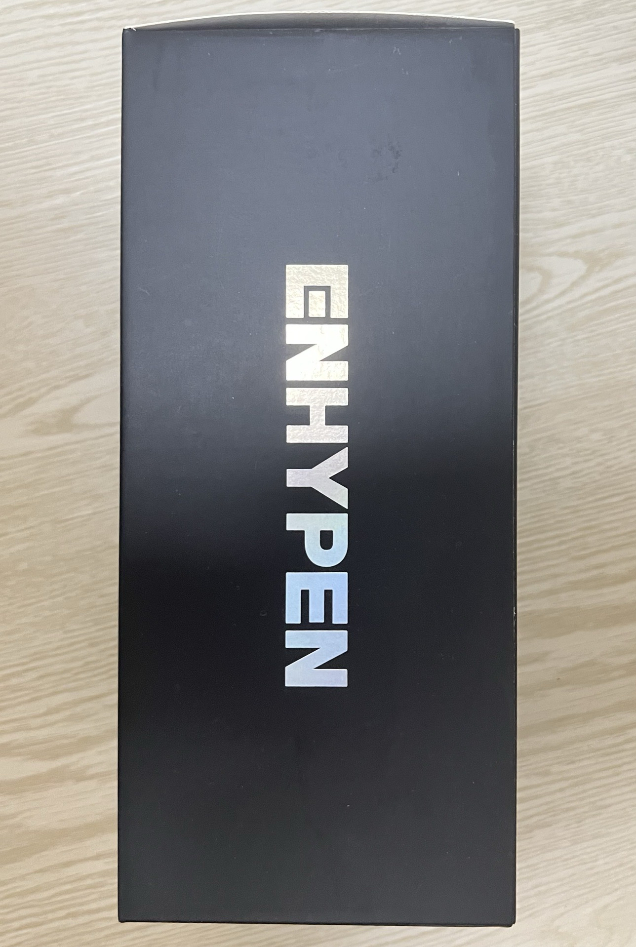 Enhypen 一代手燈 小卡等內容物都在 不含圖一頭套❗️不含電池❗️