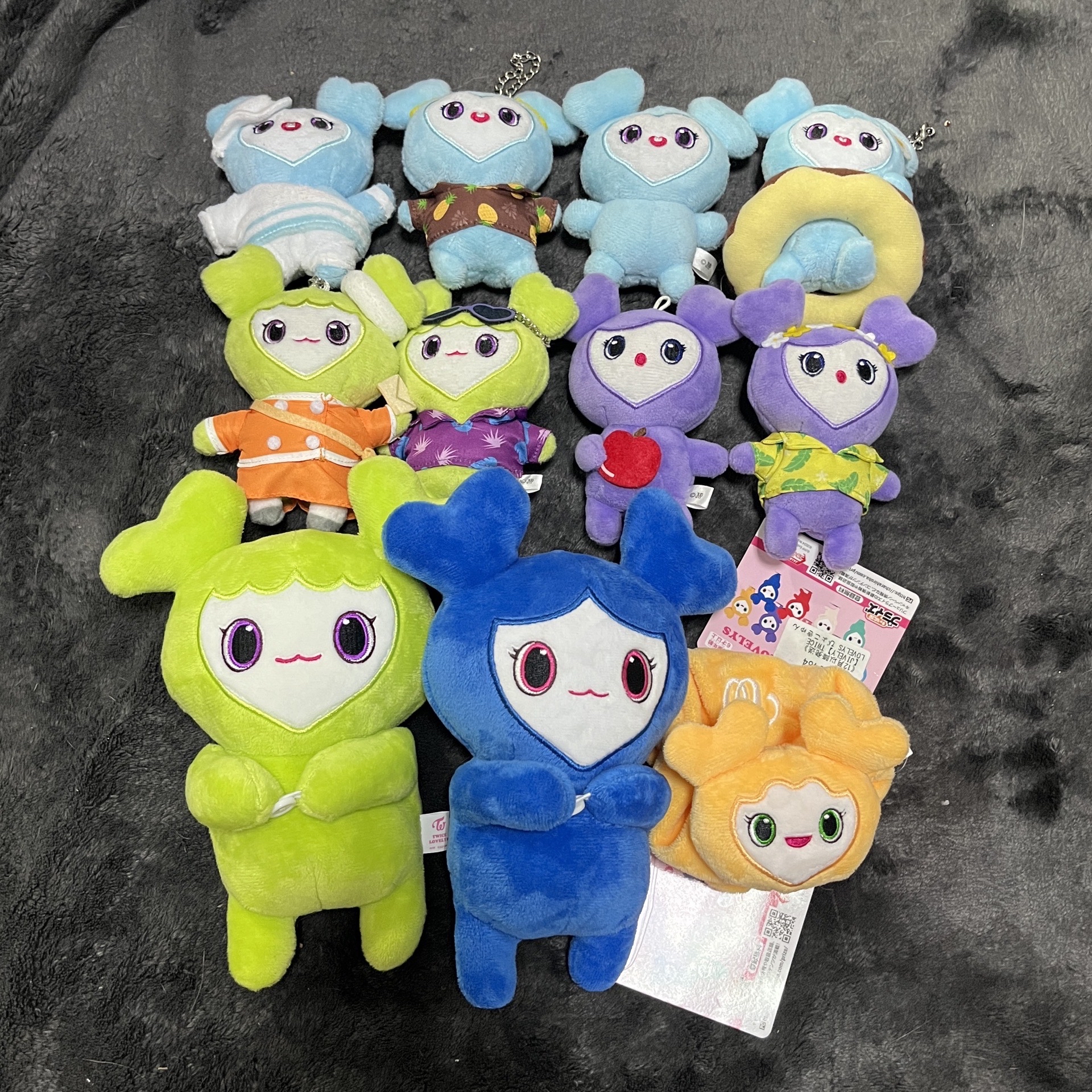 TWICE LOVELYS 娃娃 GIGO