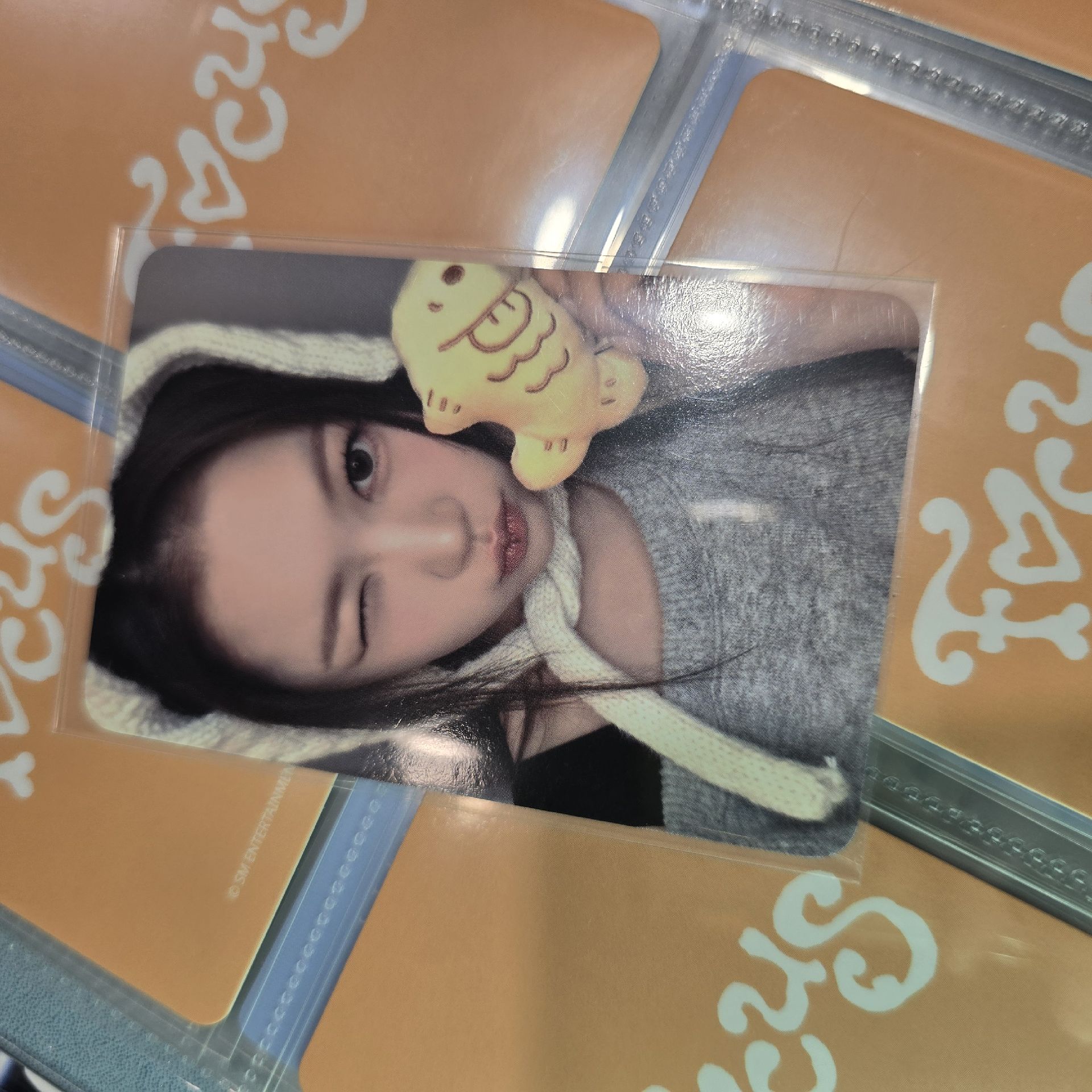 hearts2hearts yeon Focus k4 2.0 幸運卡 