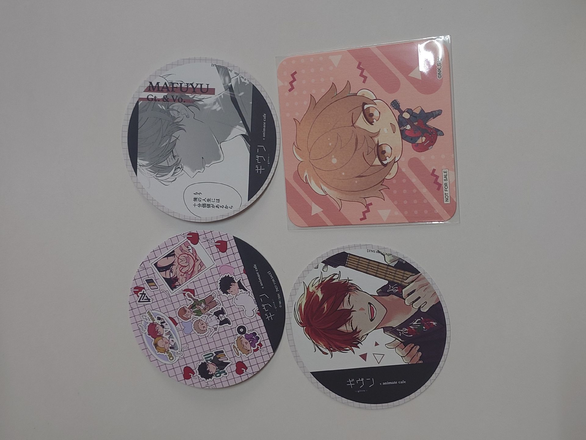 GIVEN咖啡廳紙杯墊