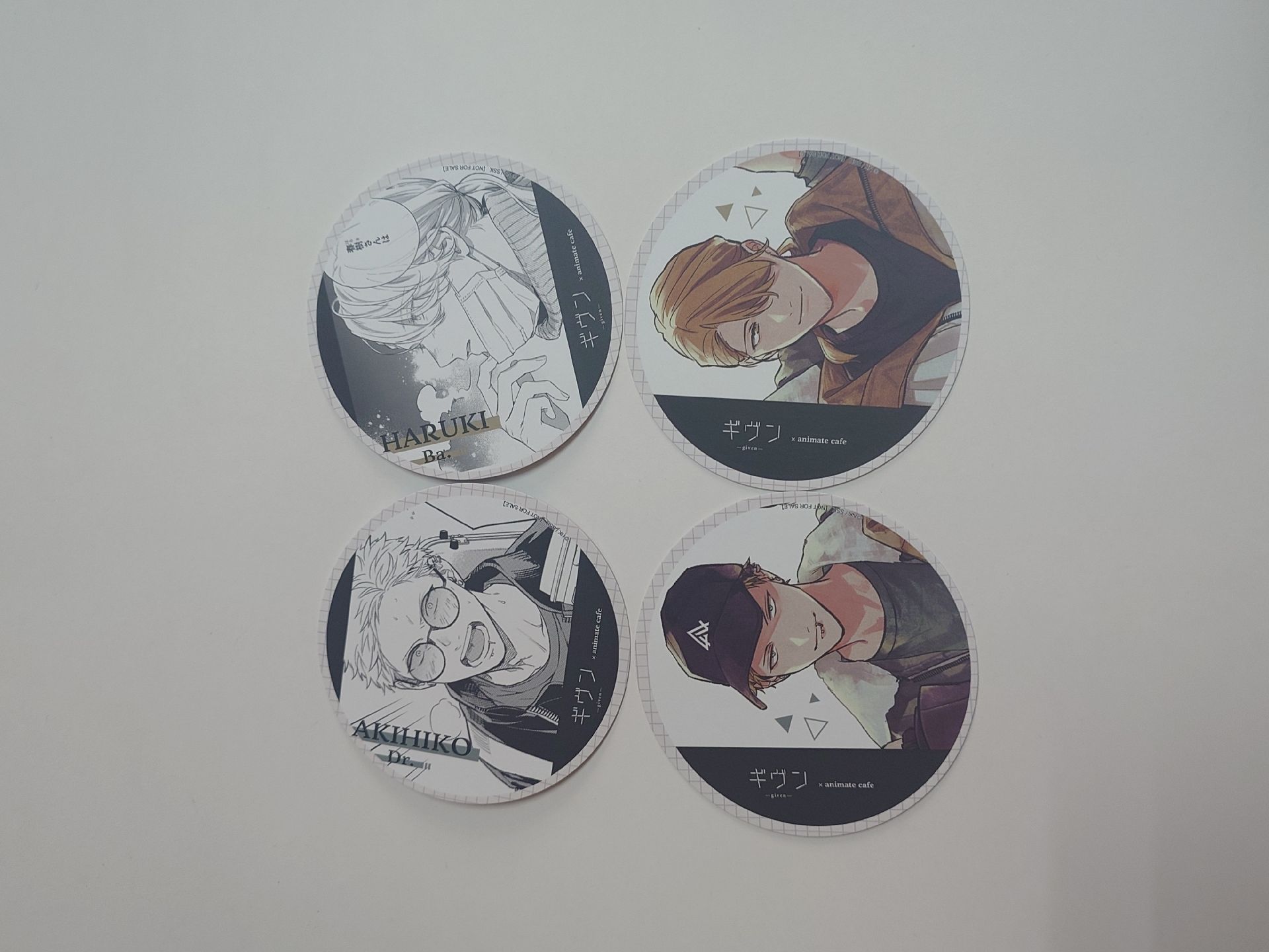 GIVEN咖啡廳紙杯墊