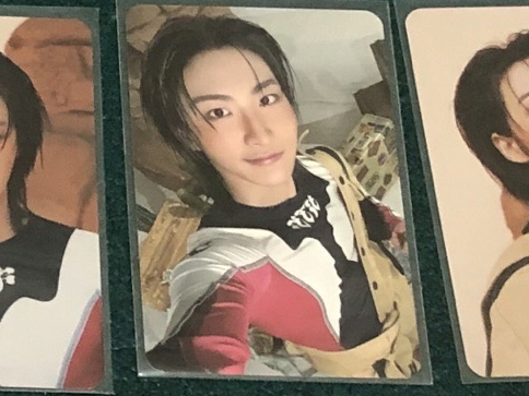 ANITEEZ IN TREASURE 卡包1