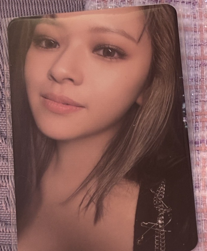 Jeongyeon READY TO BE小卡