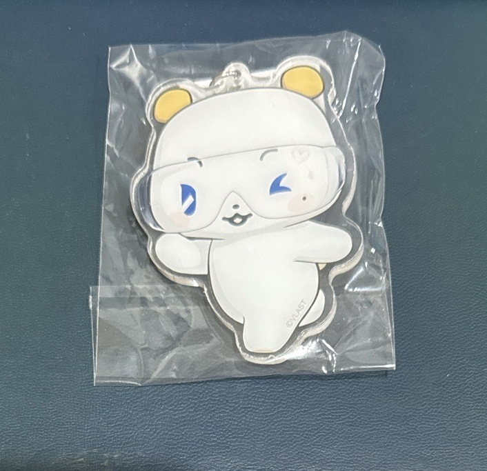 mediheal 鑰匙圈附鏡吊飾 滿額特典 mmmm Moi