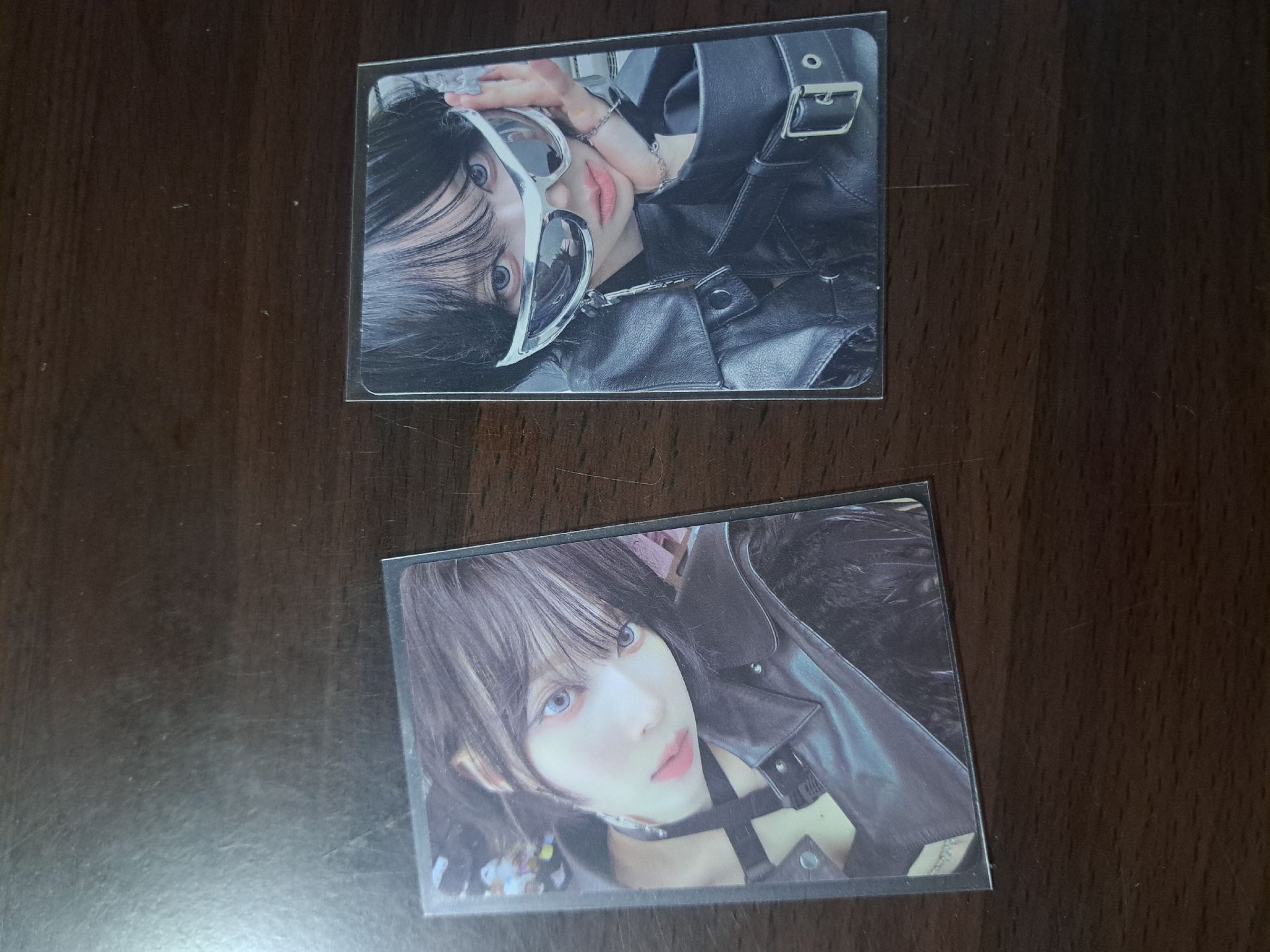 冬 日版限定卡、中背卡