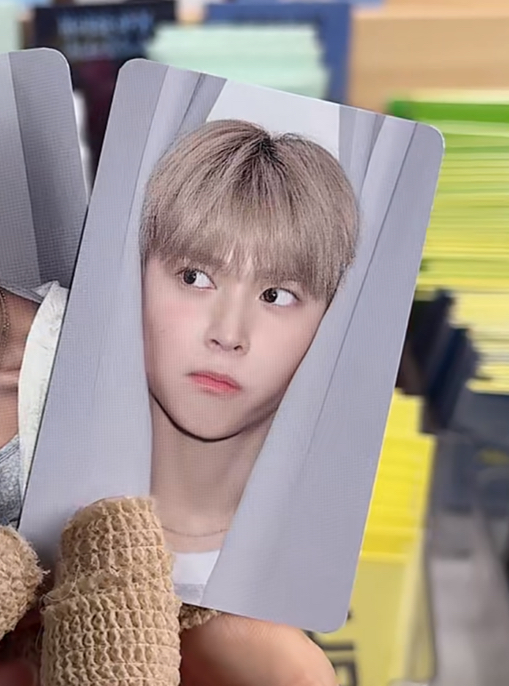 恩奭 年曆後續隨機卡