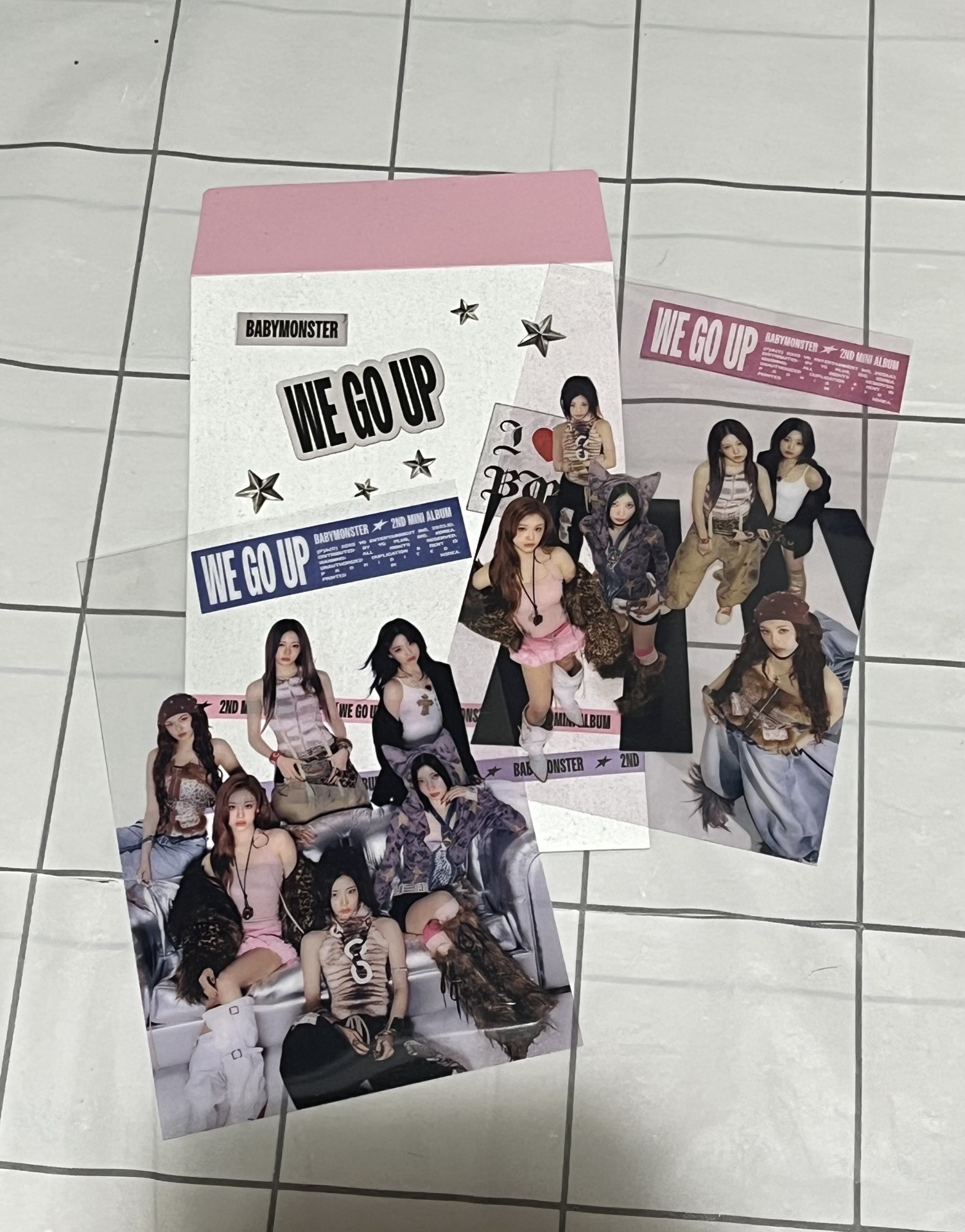 we go up 預售禮一套