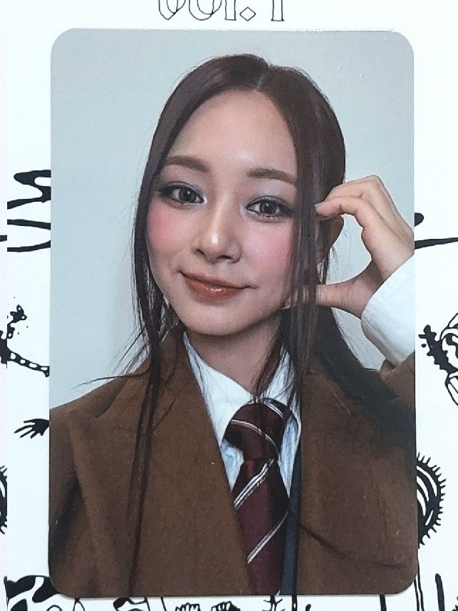 臉頰愛心西裝瑜