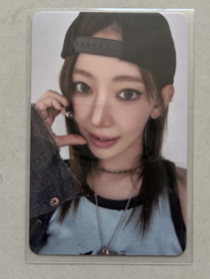 LE SSERAFIM 團封專卡 櫻