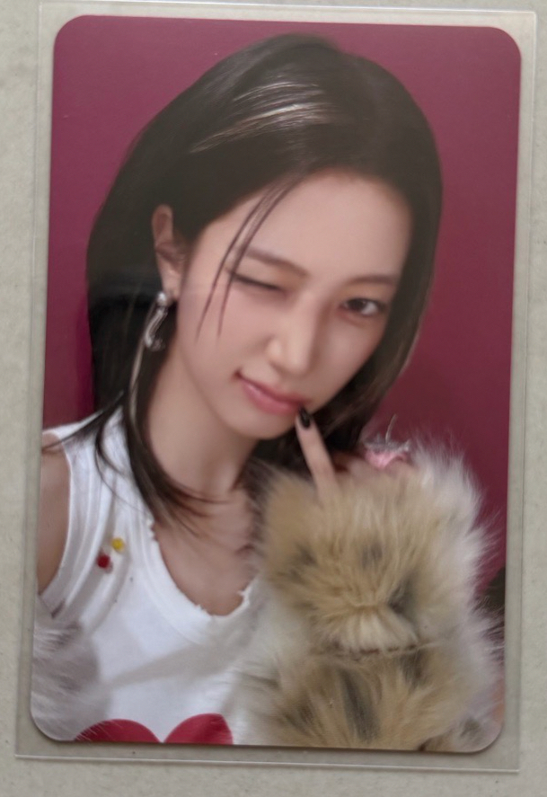 LE SSERAFIM MS中區特典卡 一葉