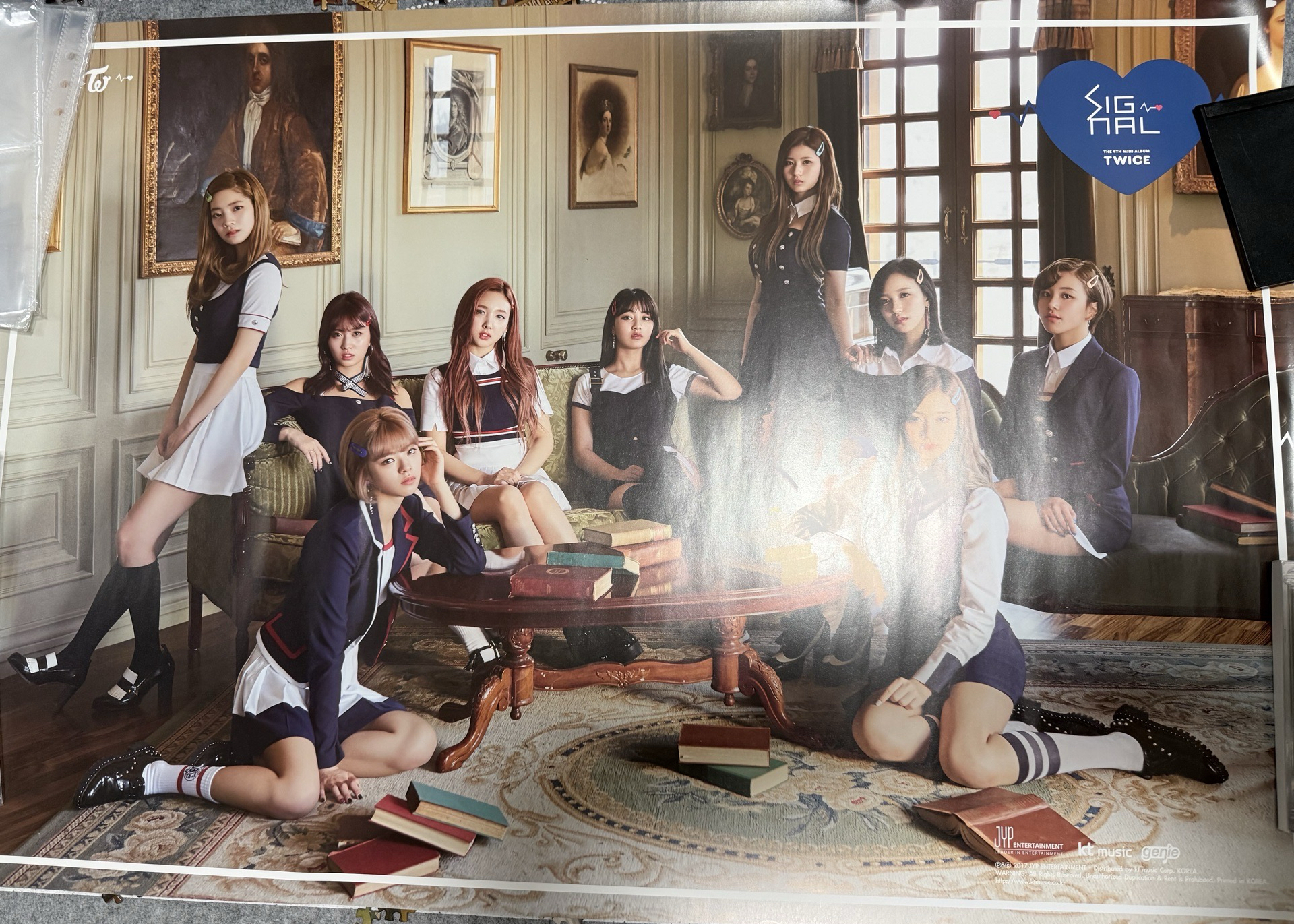 SIGNAL（制服-橫）