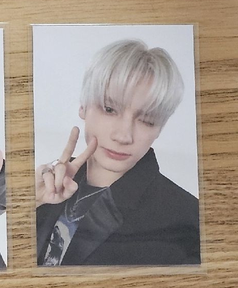 TXT 休寧凱 MOACON外套卡( 送雞翅哼啊寧)