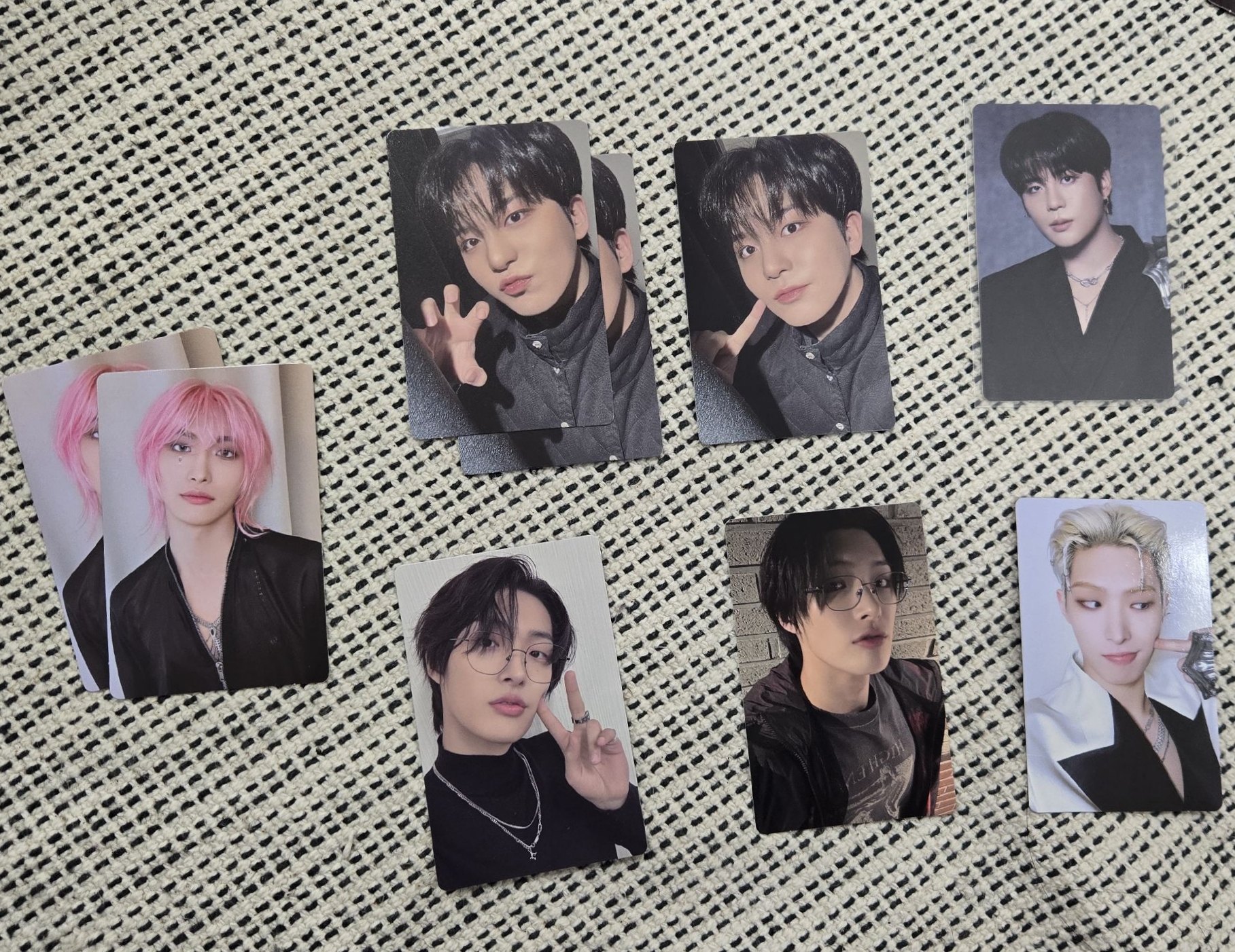 ATEEZ專卡俗俗賣