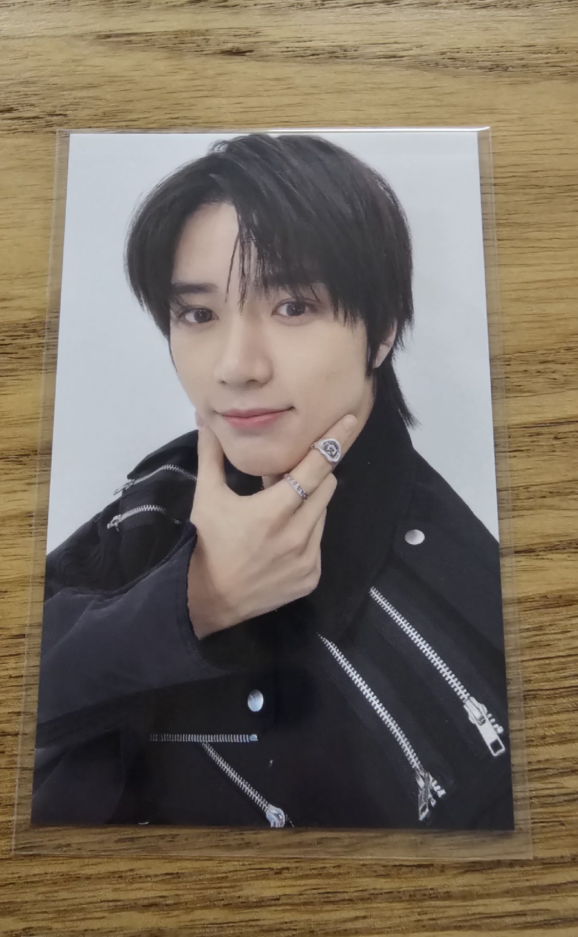 TXT 杋圭 MOA CON外套卡