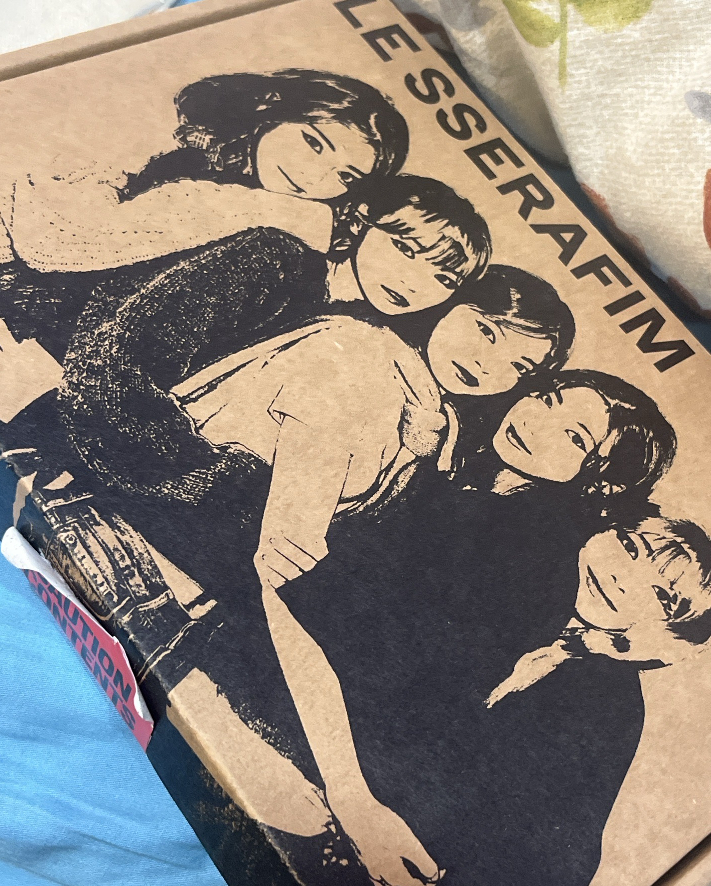 LE SSERAFIM 鐵盒全專 已拆