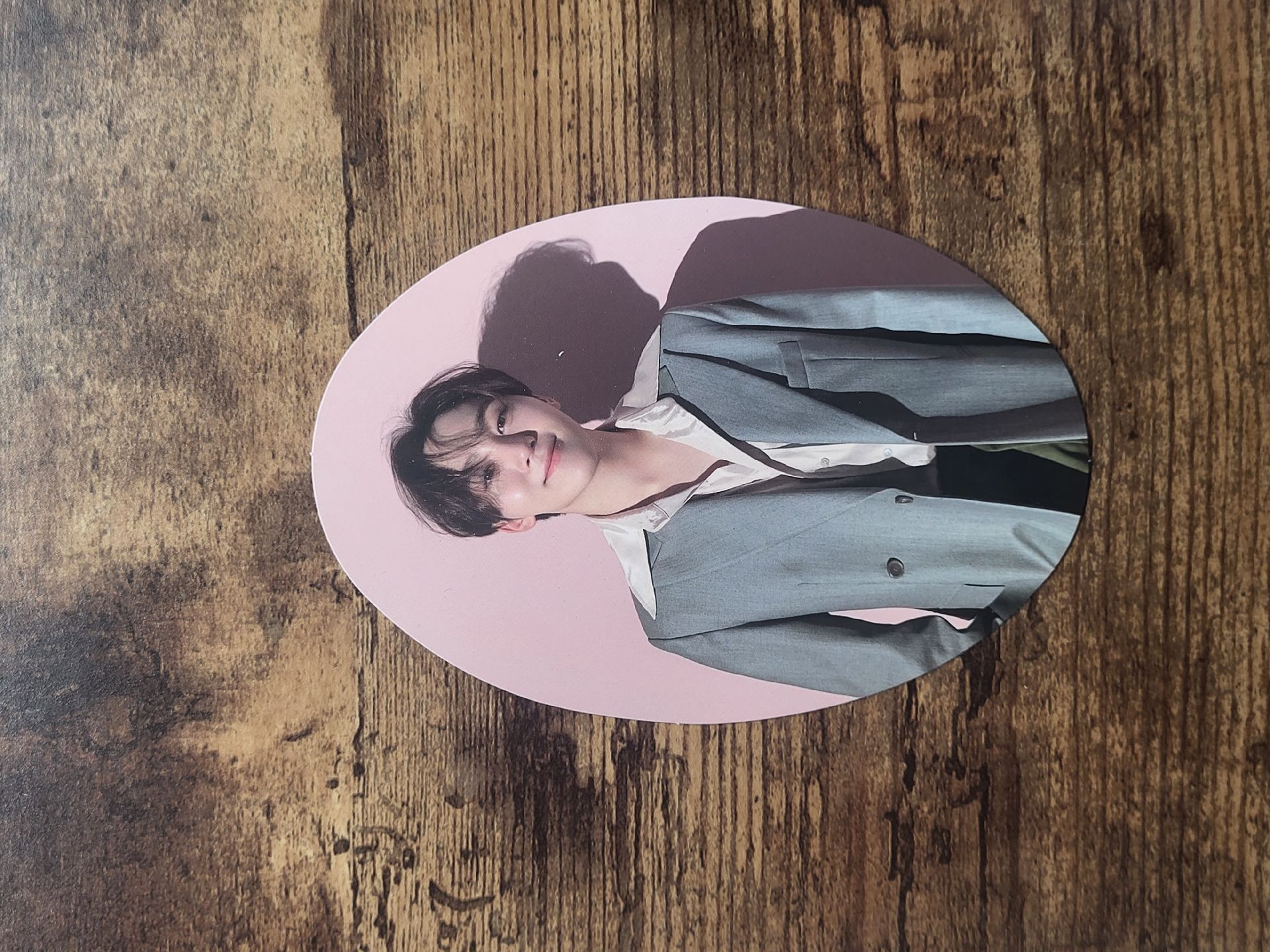 寛特二專輯卡橢圓卡