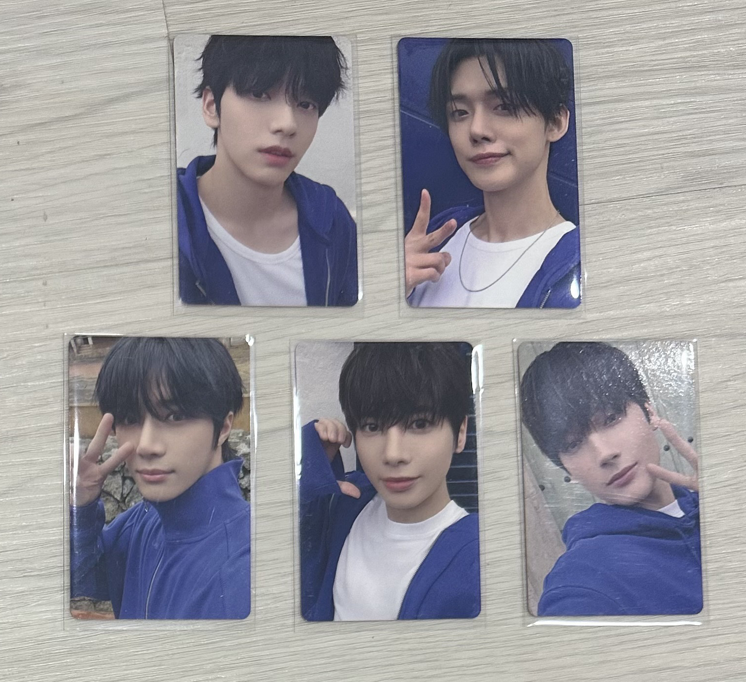 TXT 愛之語 環球 特典卡 (套）